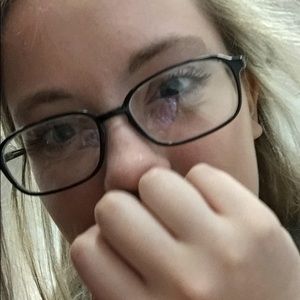 Meet your Posher, Raeanna